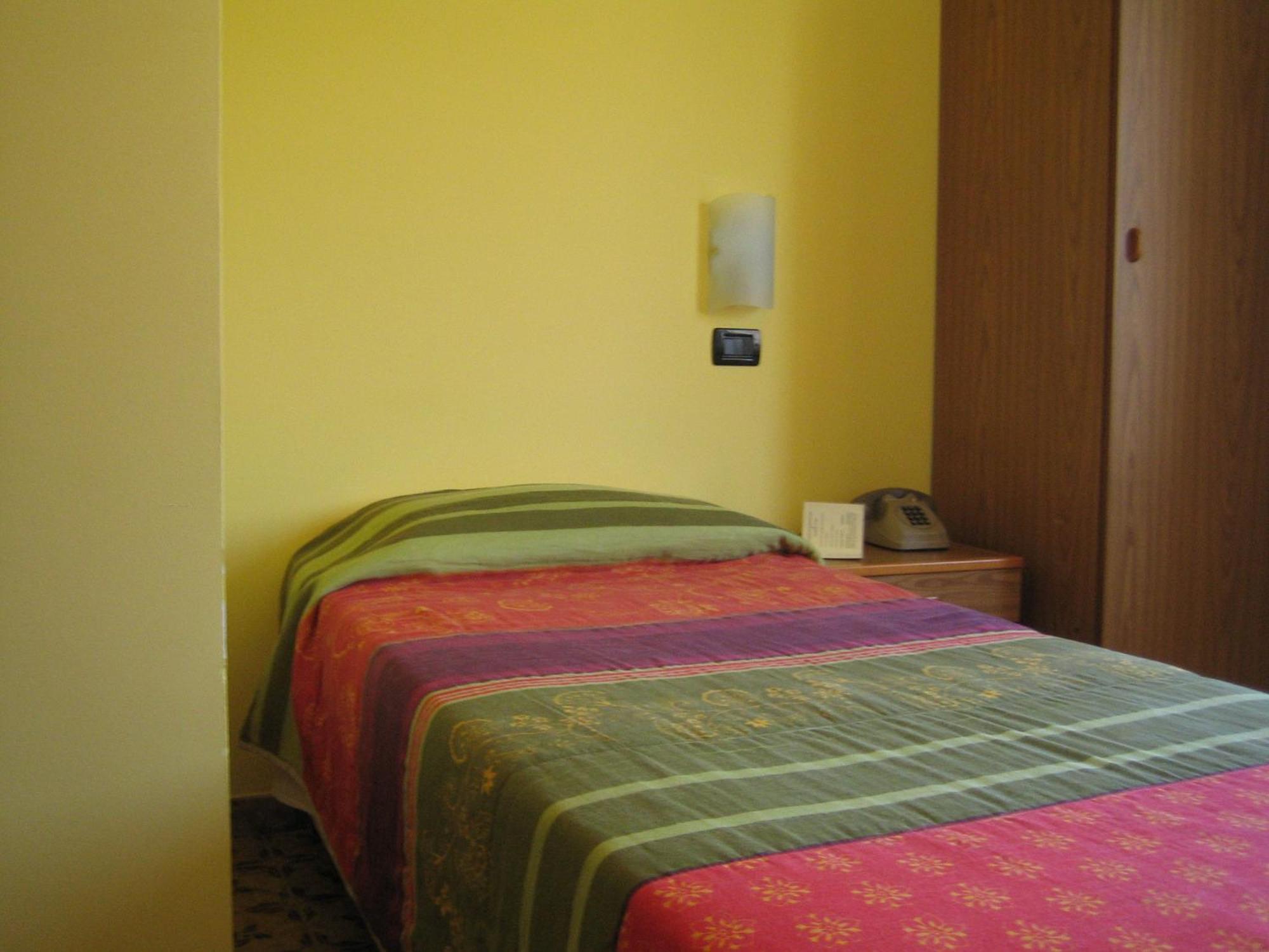 Albergo Carpino Mangone  Exteriér fotografie