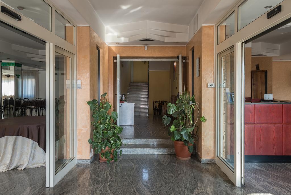 Albergo Carpino Mangone  Exteriér fotografie