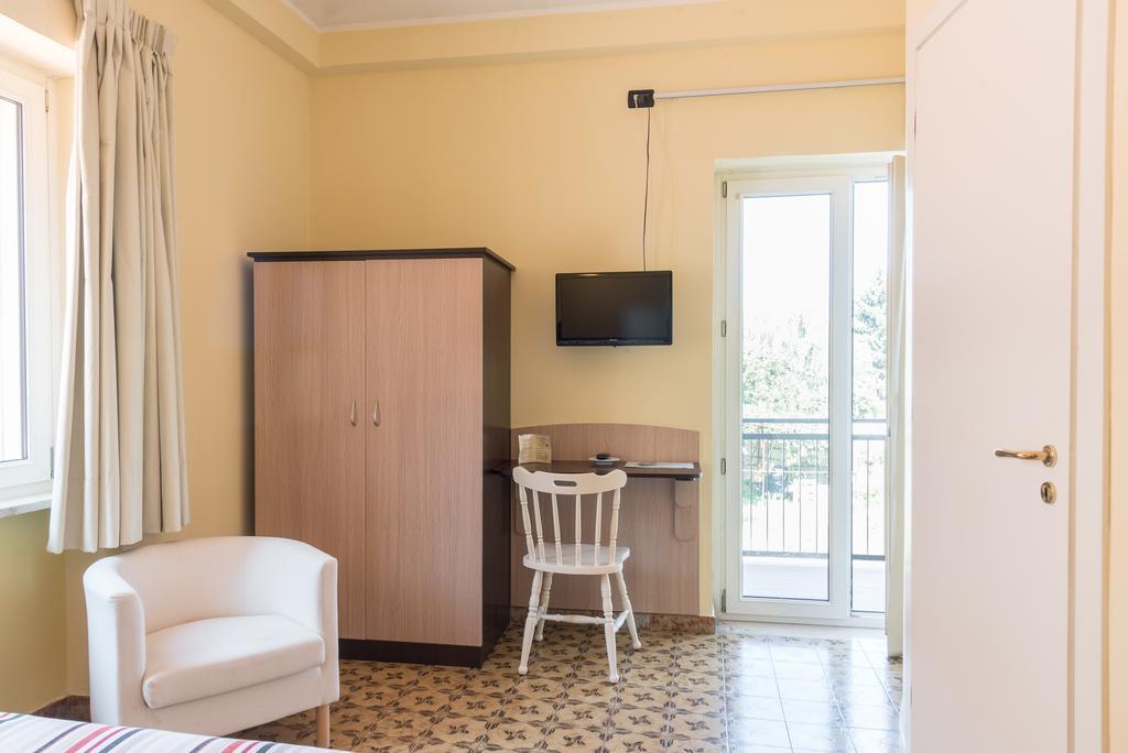 Albergo Carpino Mangone  Exteriér fotografie