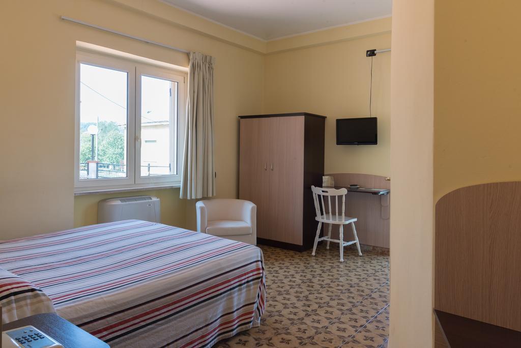 Albergo Carpino Mangone  Exteriér fotografie